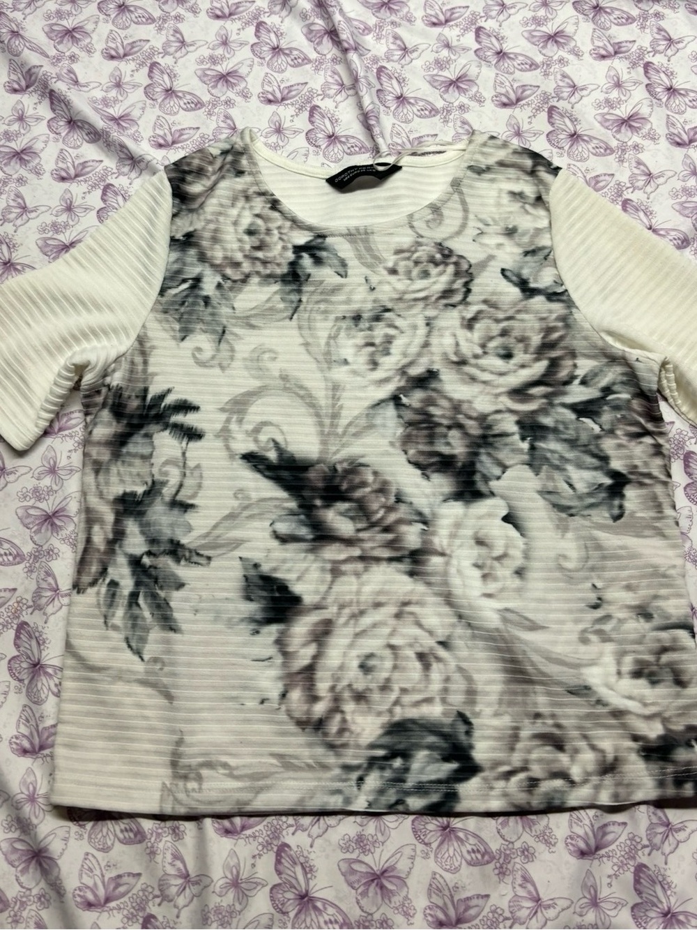 ⚛️Dorothy Perkins Gray Floral Short Sleeve Crop Top